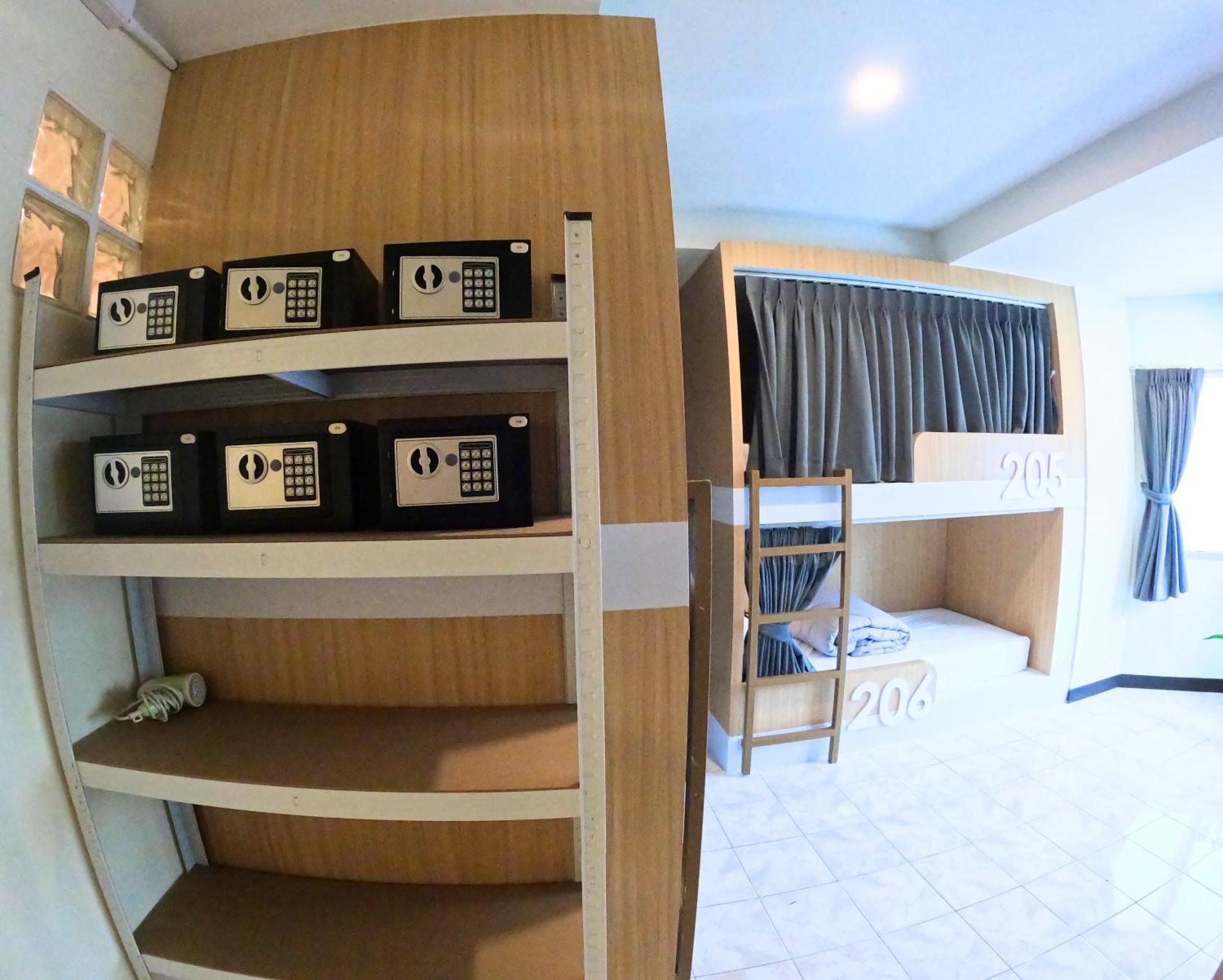 Kpop Hostel Karon Exterior foto