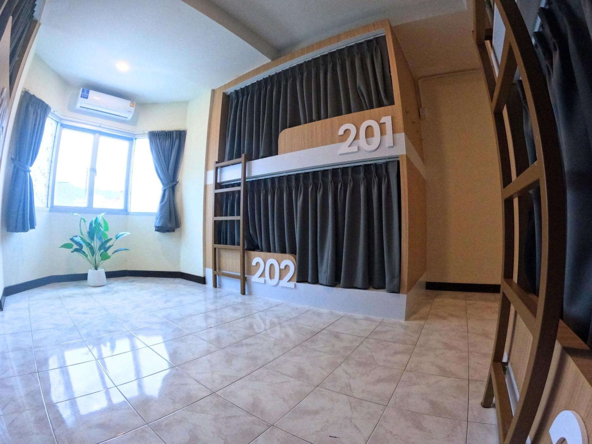Kpop Hostel Karon Exterior foto