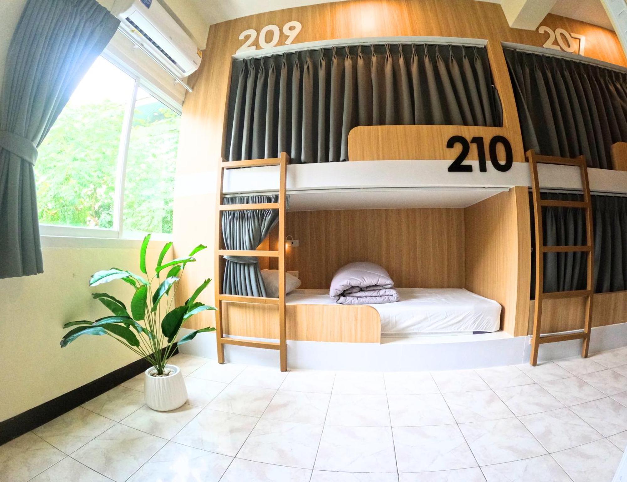 Kpop Hostel Karon Exterior foto